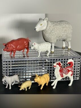 Assorted Plastic Barn Yard Animal Figurines